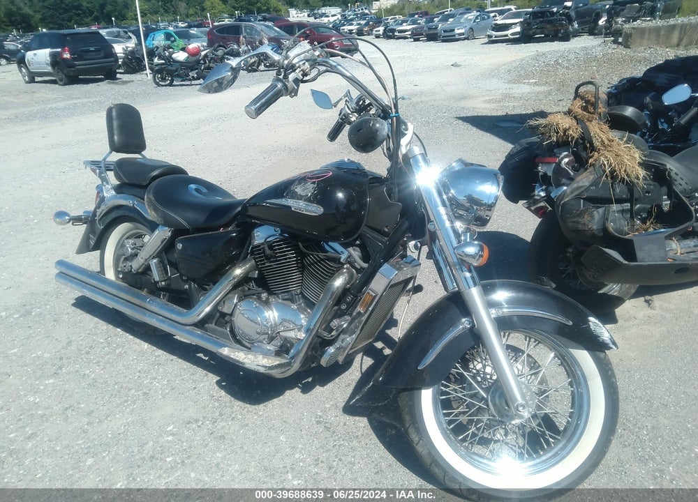 1999 HONDA VT1100 C3 VIN: 1HFSC3904XA100651
