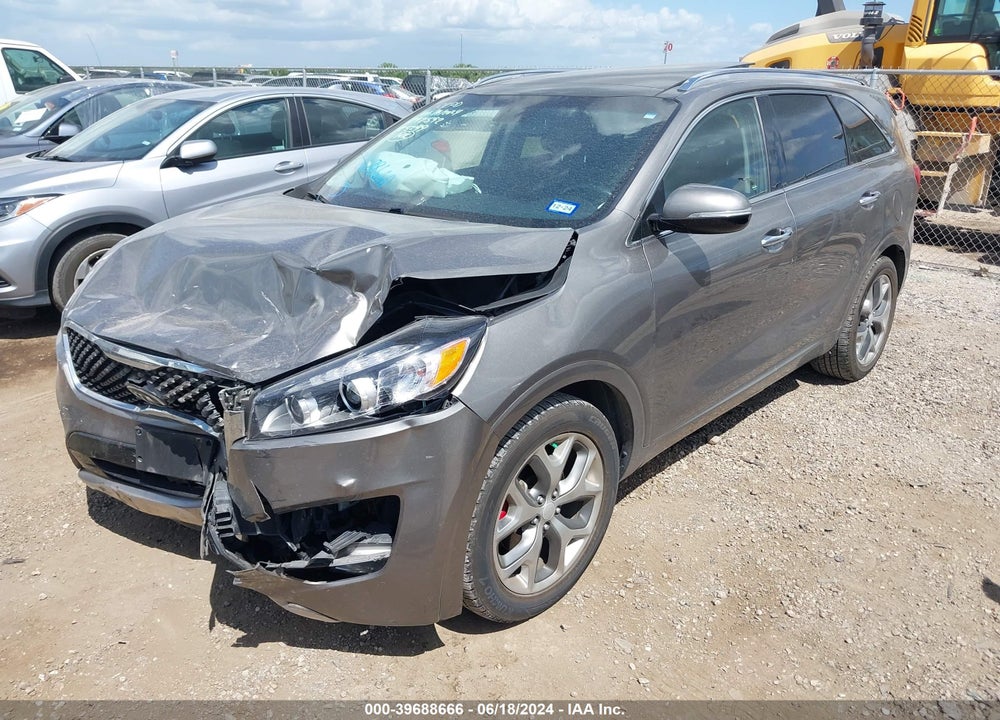 2016 KIA SORENTO 3.3L SX VIN: 5XYPK4A59GG004904