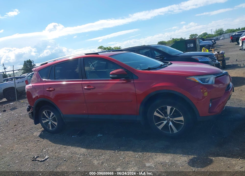 2017 TOYOTA RAV4 XLE VIN: JTMRFREV9HJ135210