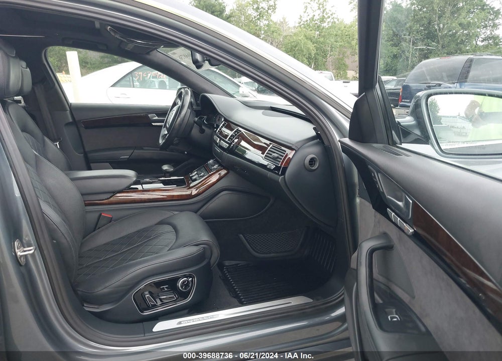 2016 AUDI A8 L 4.0T SPORT VIN: WAU43AFD6GN020496