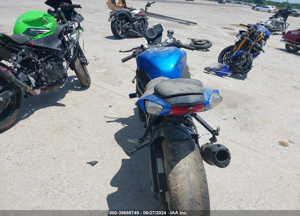 2014 SUZUKI GSX-R600 VIN: JS1GN7FA0E2101053