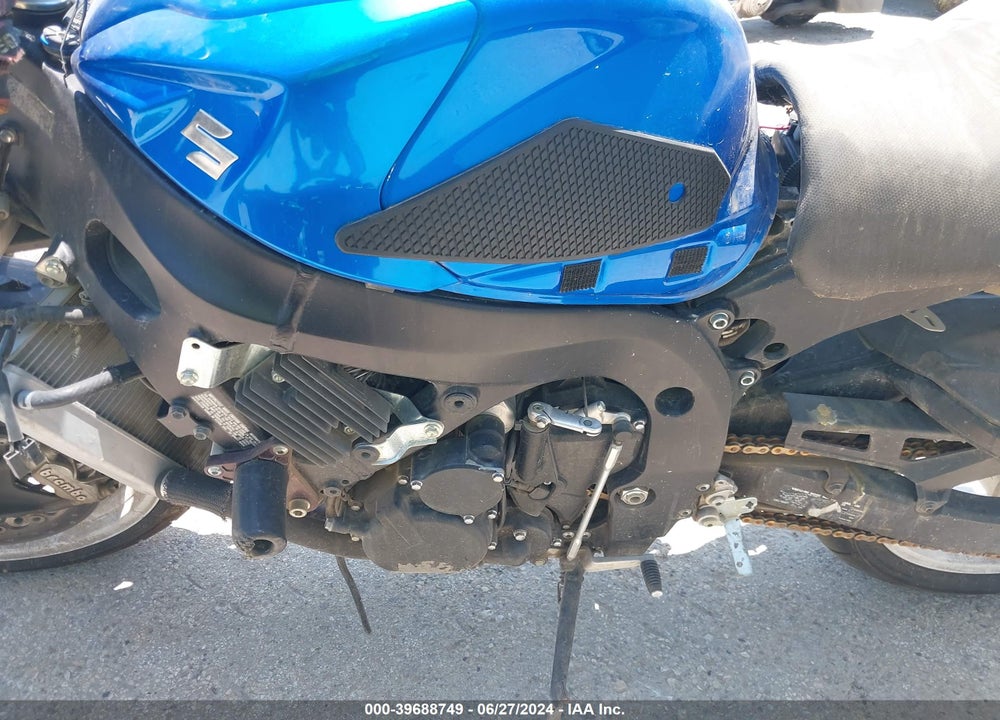 2014 SUZUKI GSX-R600 VIN: JS1GN7FA0E2101053