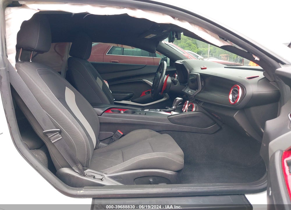 2018 CHEVROLET CAMARO 1LT VIN: 1G1FB1RS3J0179921