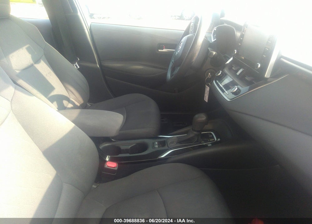 2020 TOYOTA COROLLA LE VIN: 5YFEPRAEXLP080840