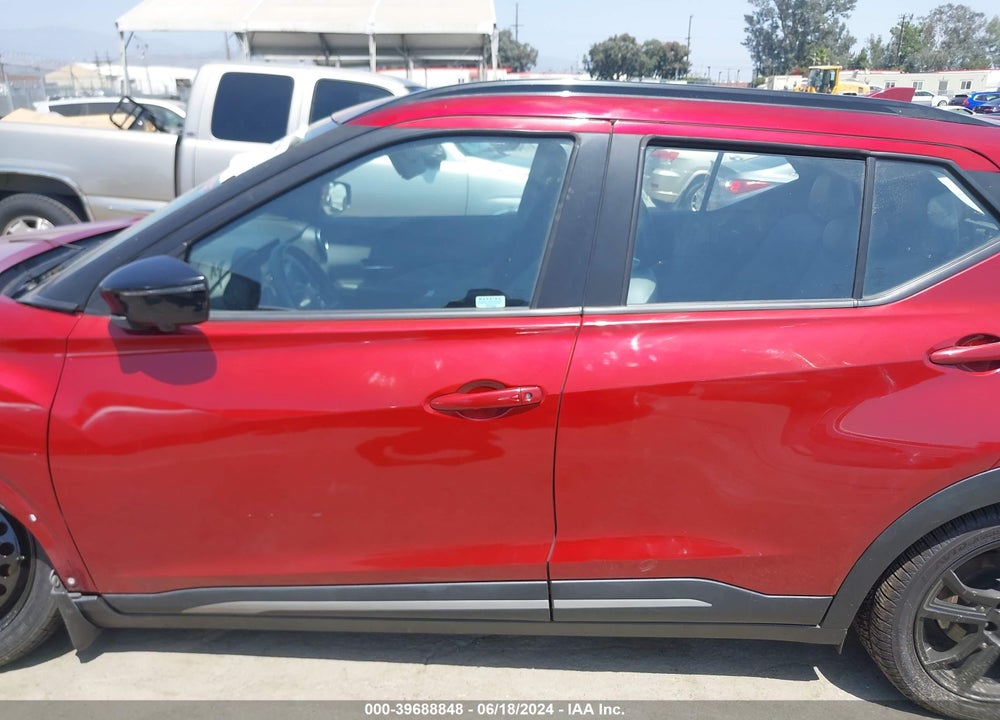 2021 NISSAN KICKS SR XTRONIC CVT VIN: 3N1CP5DV1ML506685