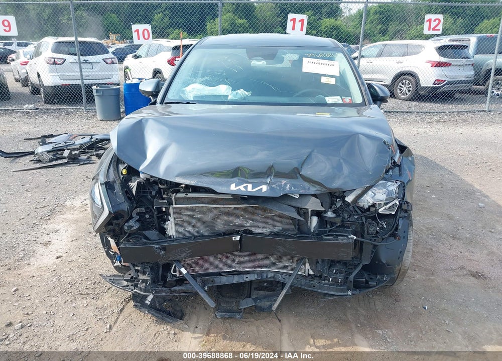 2023 KIA SPORTAGE LX VIN: KNDPUCAF7P7135176