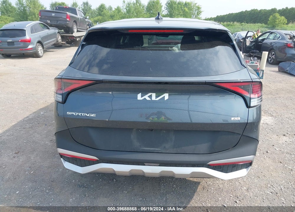2023 KIA SPORTAGE LX VIN: KNDPUCAF7P7135176