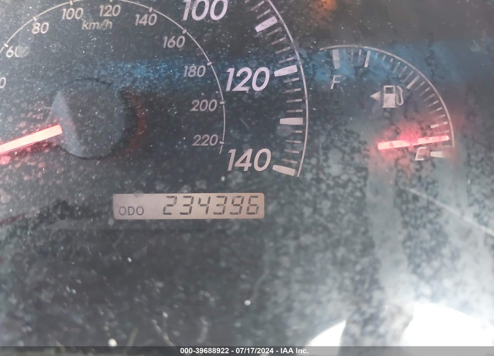 2005 TOYOTA CAMRY LE VIN: 4T1BE32K15U420923