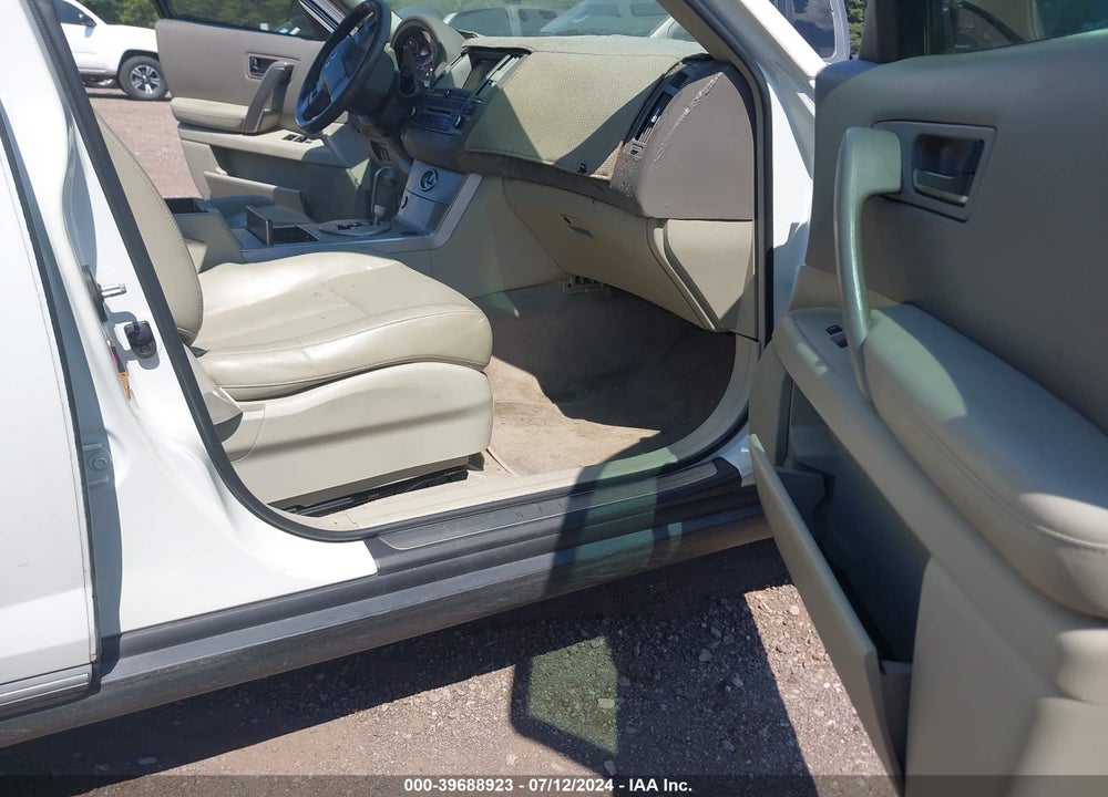 2005 INFINITI FX35 VIN: JNRAS08U75X109933