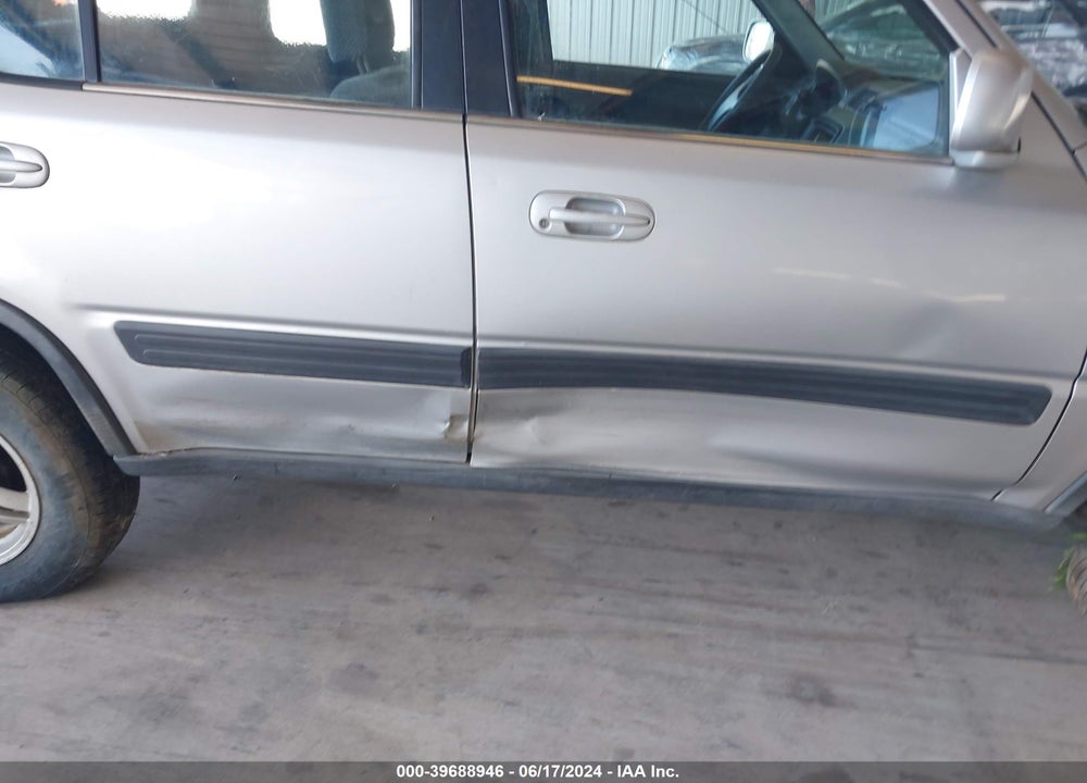 1998 HONDA CR-V EX VIN: JHLRD1861WC088173