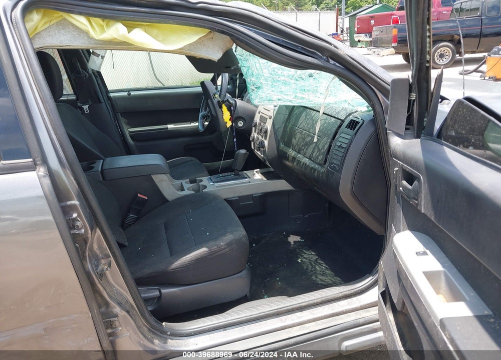 2010 FORD ESCAPE XLT VIN: 1FMCU0D79AKB29123