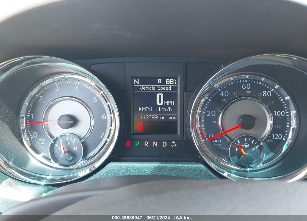 2014 CHRYSLER TOWN & COUNTRY TOURING VIN: 2C4RC1BG8ER438437