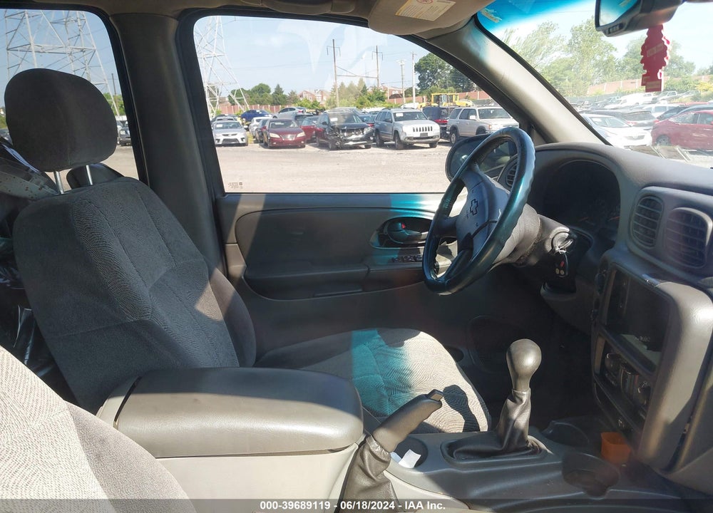 2003 CHEVROLET TRAILBLAZER LT VIN: 1GNDT13S532414760