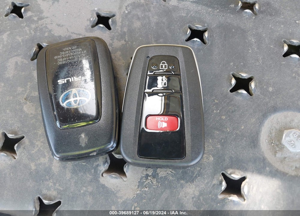 2016 TOYOTA PRIUS THREE VIN: JTDKARFU5G3514441
