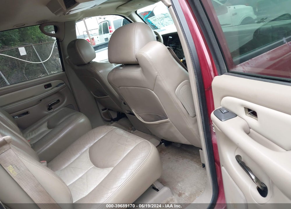 2005 GMC YUKON DENALI VIN: 1GKEK63U15J104424
