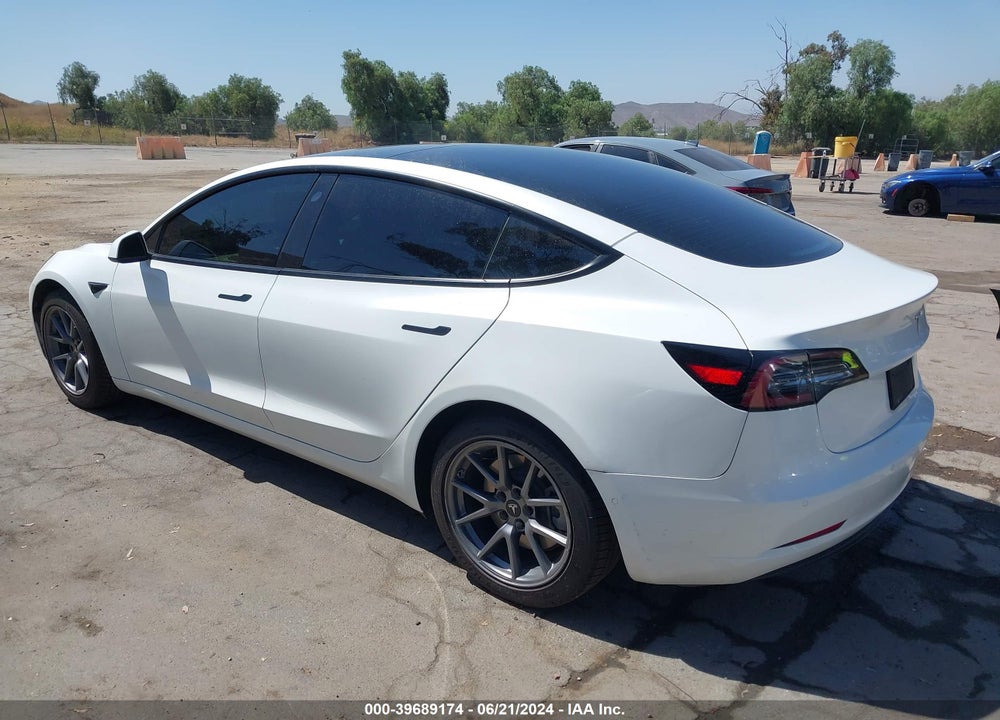 2022 TESLA MODEL 3 REAR-WHEEL DRIVE VIN: 5YJ3E1EA8NF135032