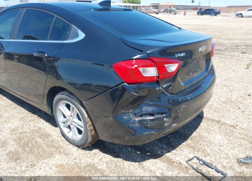 2018 CHEVROLET CRUZE LT AUTO VIN: 1G1BE5SM0J7227889