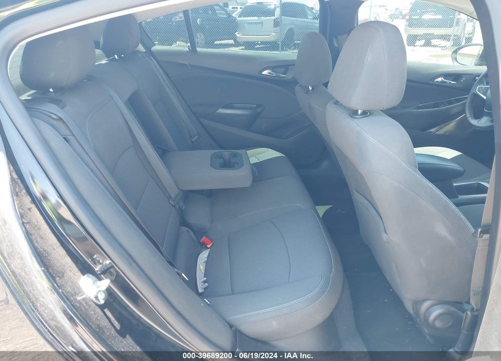 2018 CHEVROLET CRUZE LT AUTO VIN: 1G1BE5SM0J7227889