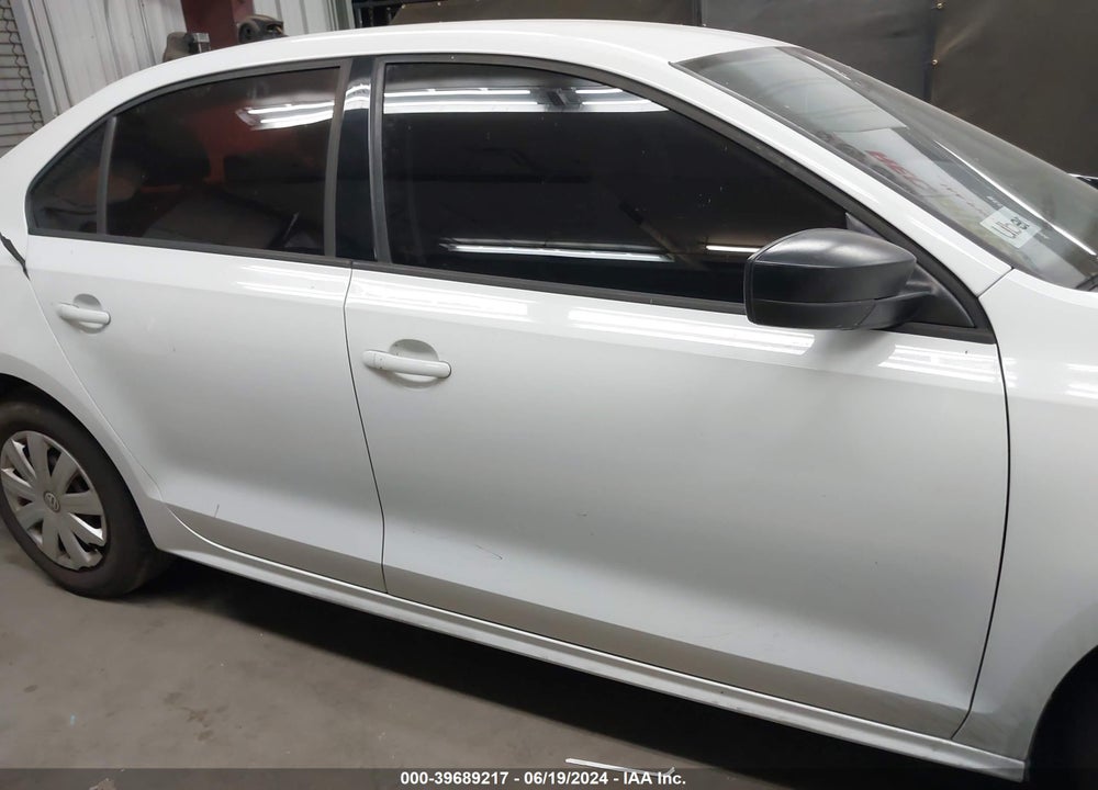 2015 VOLKSWAGEN JETTA 2.0L S VIN: 3VW2K7AJXFM287210