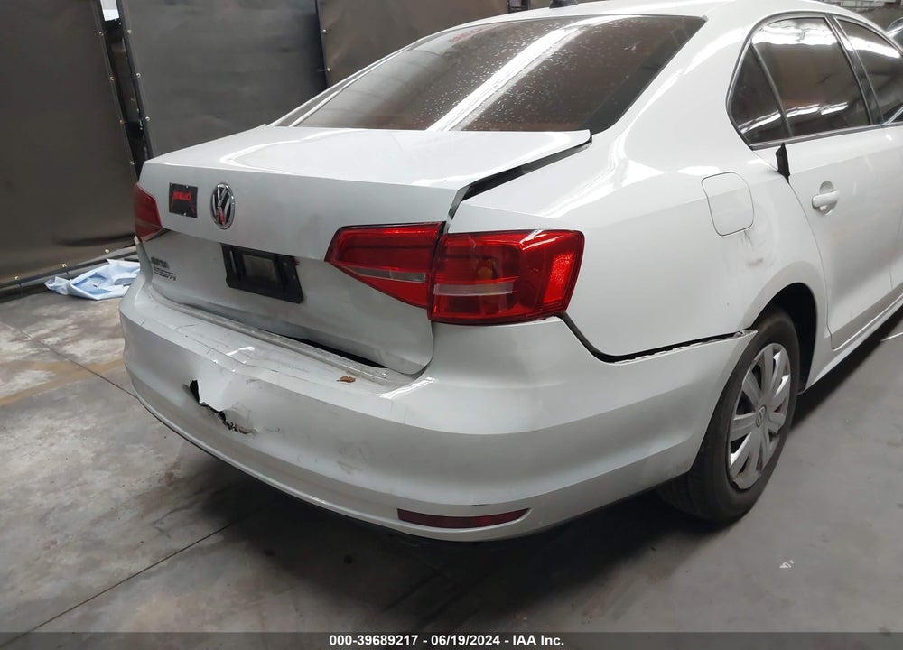 2015 VOLKSWAGEN JETTA 2.0L S VIN: 3VW2K7AJXFM287210
