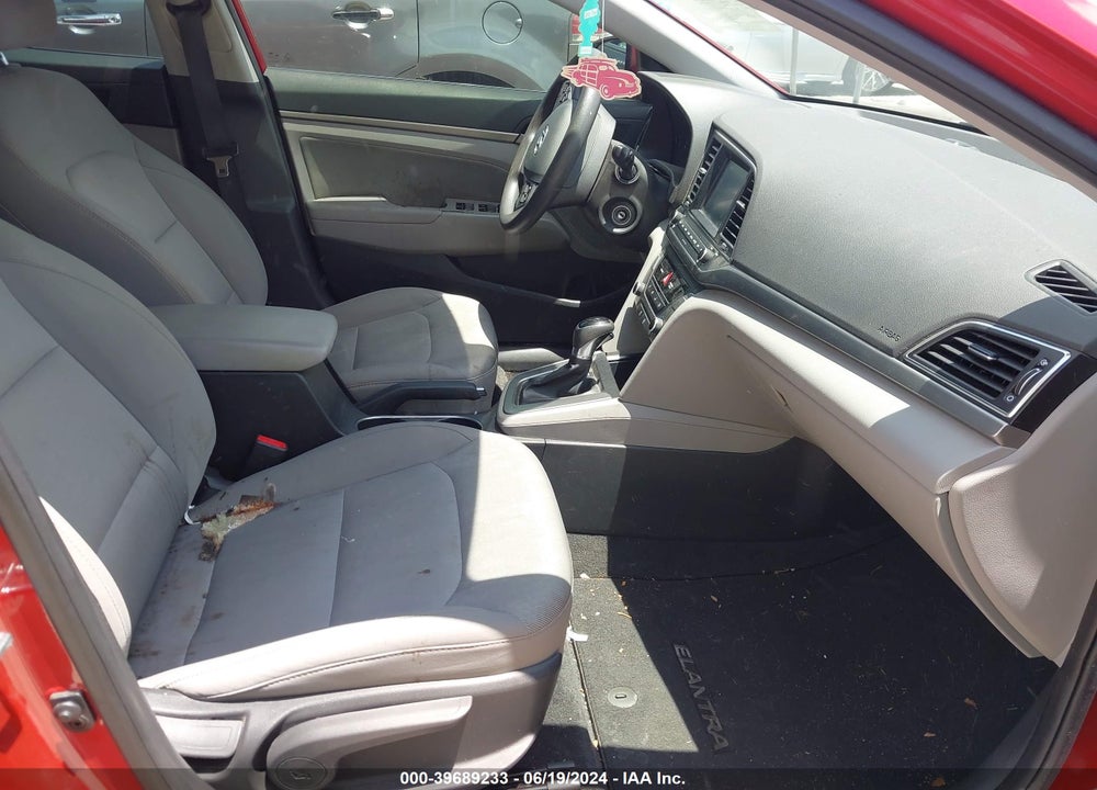 2018 HYUNDAI ELANTRA SEL VIN: 5NPD84LF3JH248992