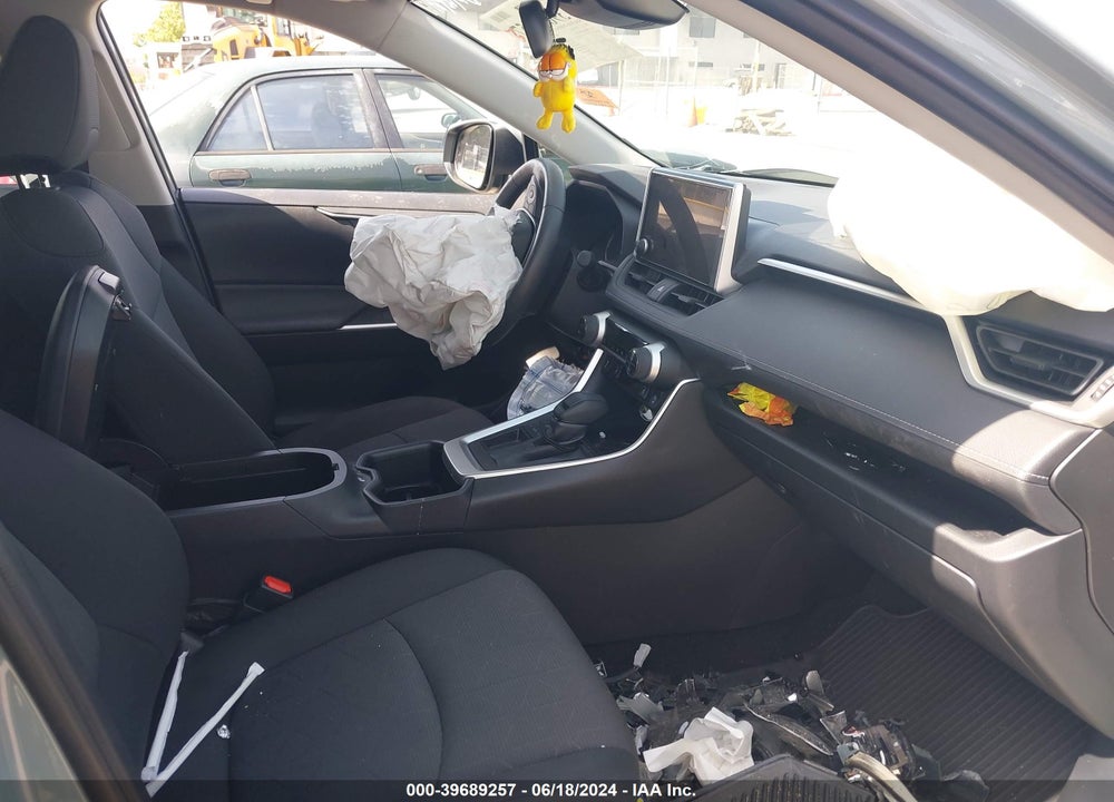 2023 TOYOTA RAV4 XLE VIN: JTMW1RFV7PD113087