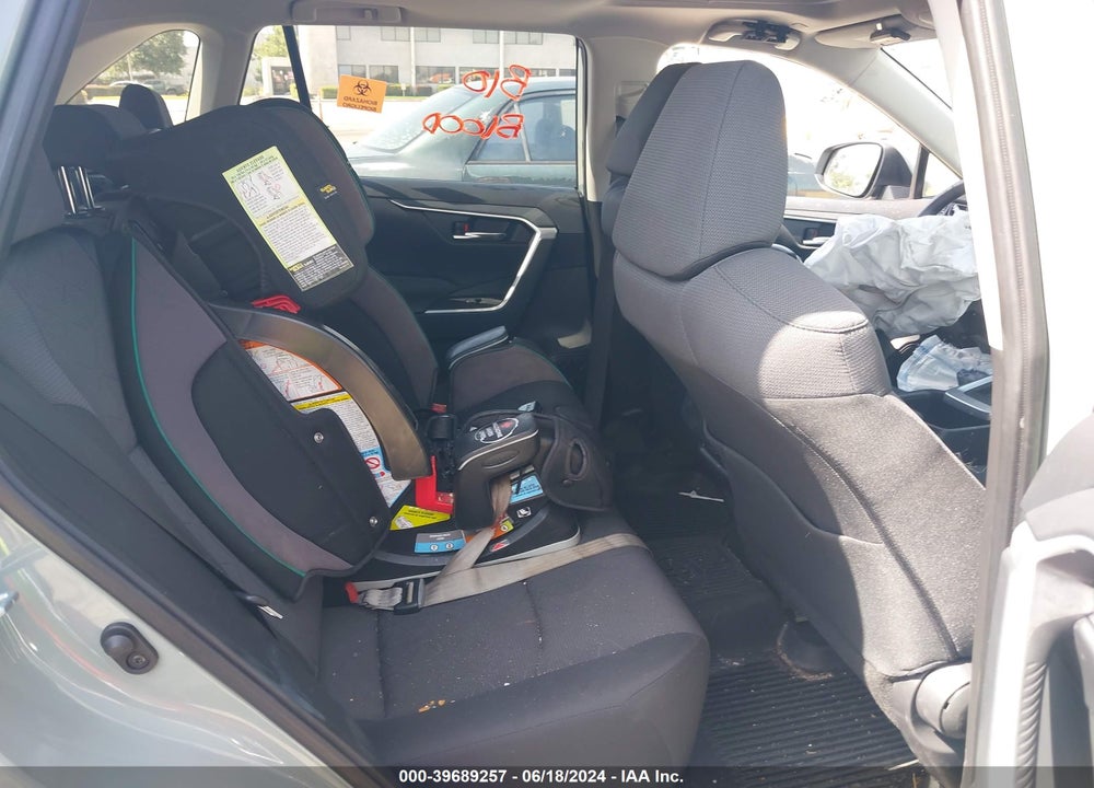 2023 TOYOTA RAV4 XLE VIN: JTMW1RFV7PD113087