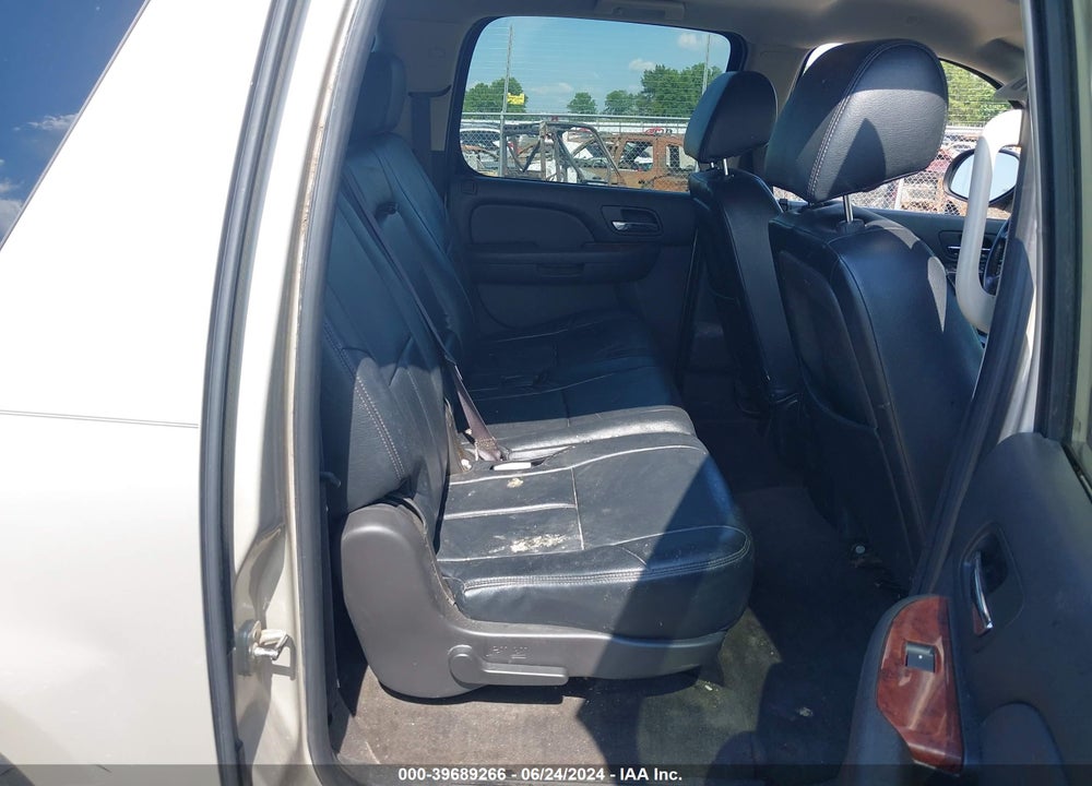 2014 GMC YUKON XL 1500 SLE VIN: 1GKS1HE0XER103656