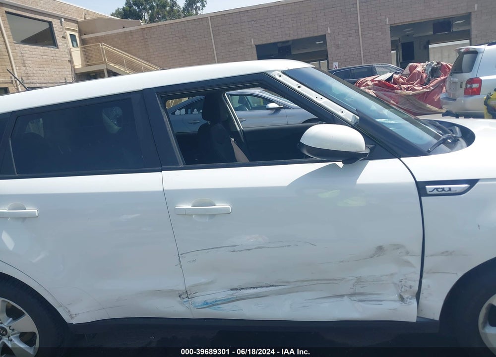 2017 KIA SOUL VIN: KNDJN2A20H7498012