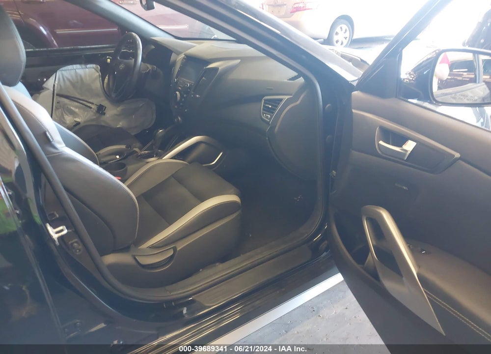 2017 HYUNDAI VELOSTER TURBO VIN: KMHTC6AE6HU312843