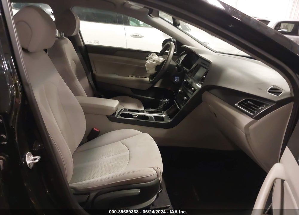 2016 HYUNDAI SONATA SPORT VIN: 5NPE34AF9GH308935