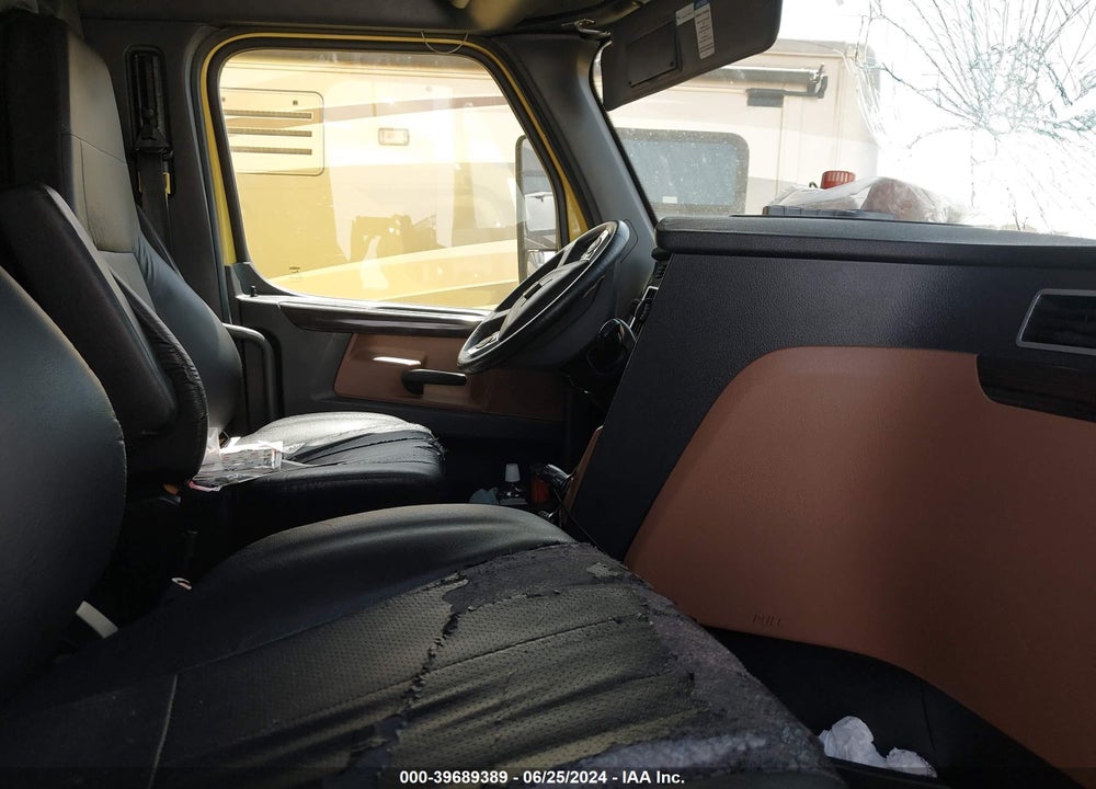 2019 FREIGHTLINER NEW CASCADIA 126 VIN: 3AKJHHDR4KSKP7494