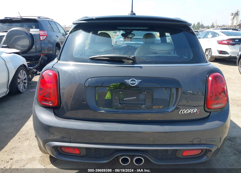 2021 MINI HARDTOP COOPER S VIN: WMWXR5C02M2P19139