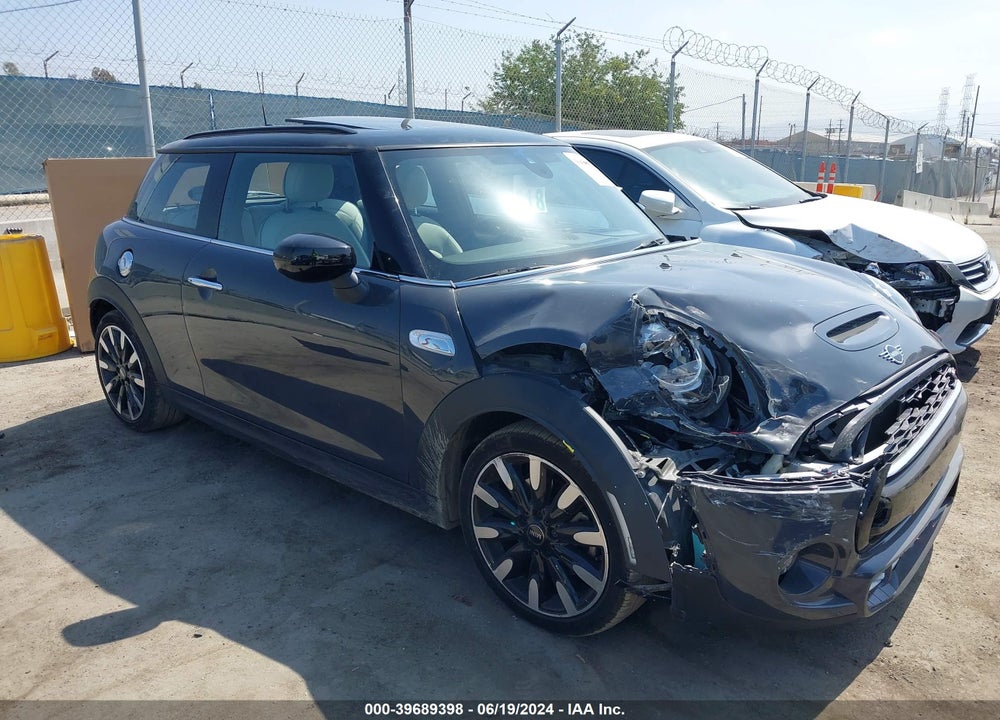 2021 MINI HARDTOP COOPER S VIN: WMWXR5C02M2P19139