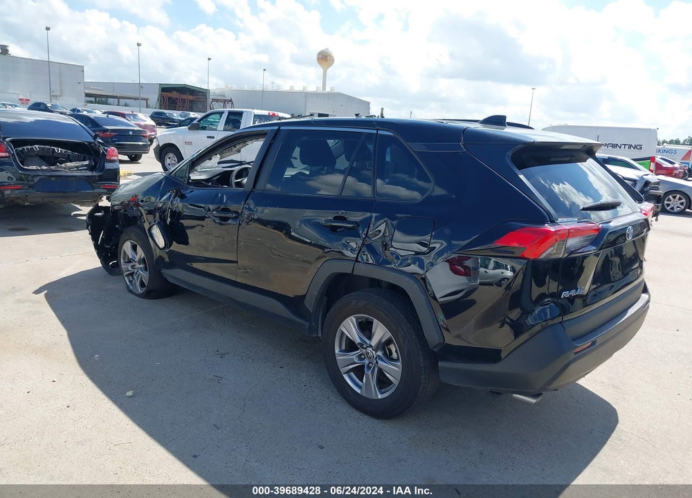 2022 TOYOTA RAV4 XLE VIN: 2T3W1RFV8NW201856