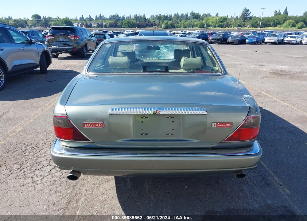 1995 JAGUAR VANDENPLAS VIN: SAJKX1748SC724038