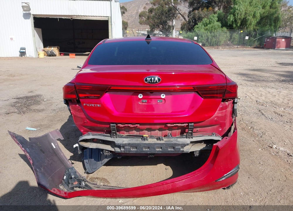 2021 KIA FORTE LXS VIN: 3KPF24AD8ME324453