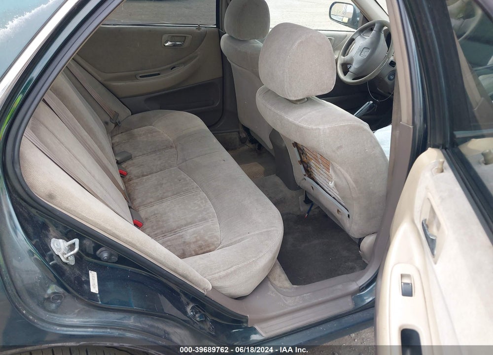 2000 HONDA ACCORD 2.3 EX VIN: 1HGCG6676YA072618