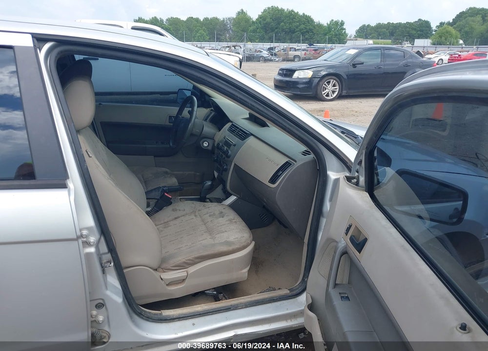 2011 FORD FOCUS VIN: 1FAHP3FN4BW119095