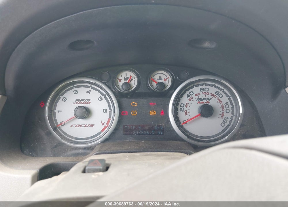 2011 FORD FOCUS VIN: 1FAHP3FN4BW119095