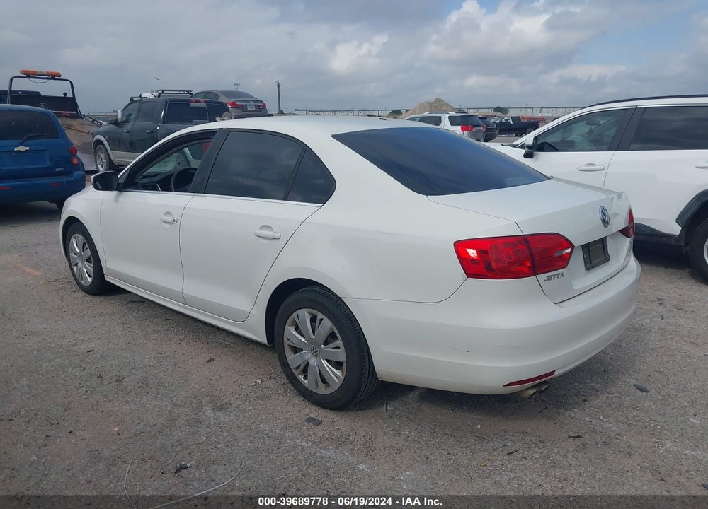 2013 VOLKSWAGEN JETTA 2.5L SE VIN: 3VWDP7AJ2DM244116