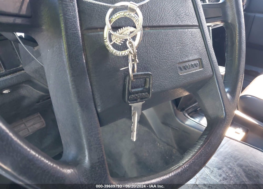1987 VOLVO 760 GLE VIN: YV1GX875XH1009850