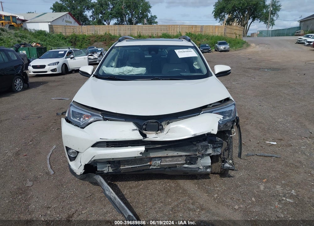 2018 TOYOTA RAV4 LIMITED VIN: JTMDFREV5JJ185215