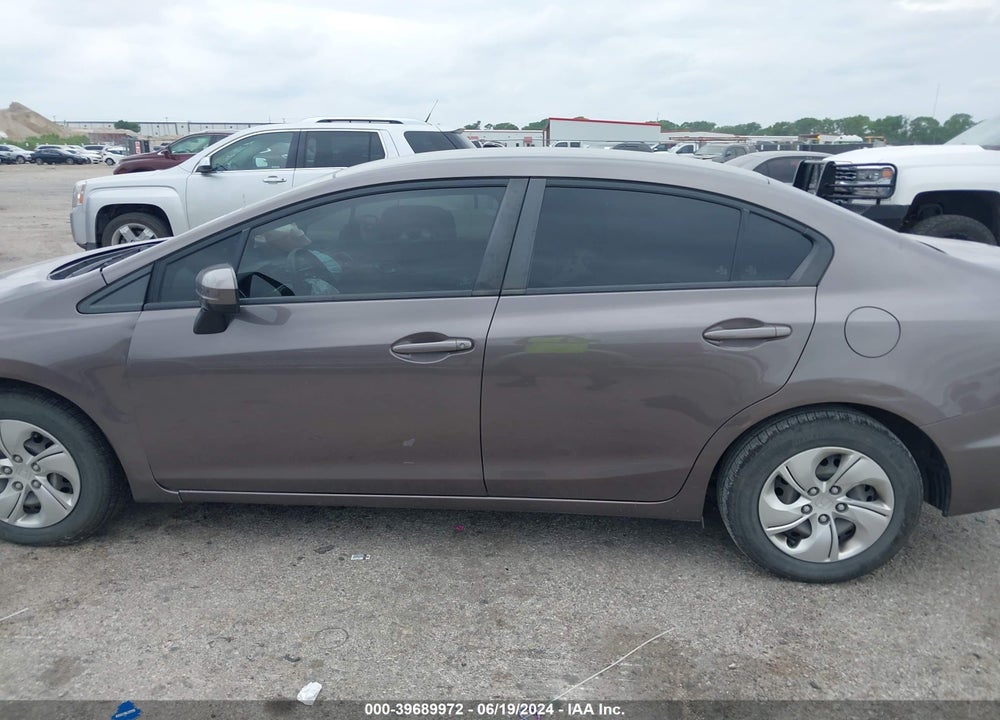 2015 HONDA CIVIC LX VIN: 19XFB2F50FE072884