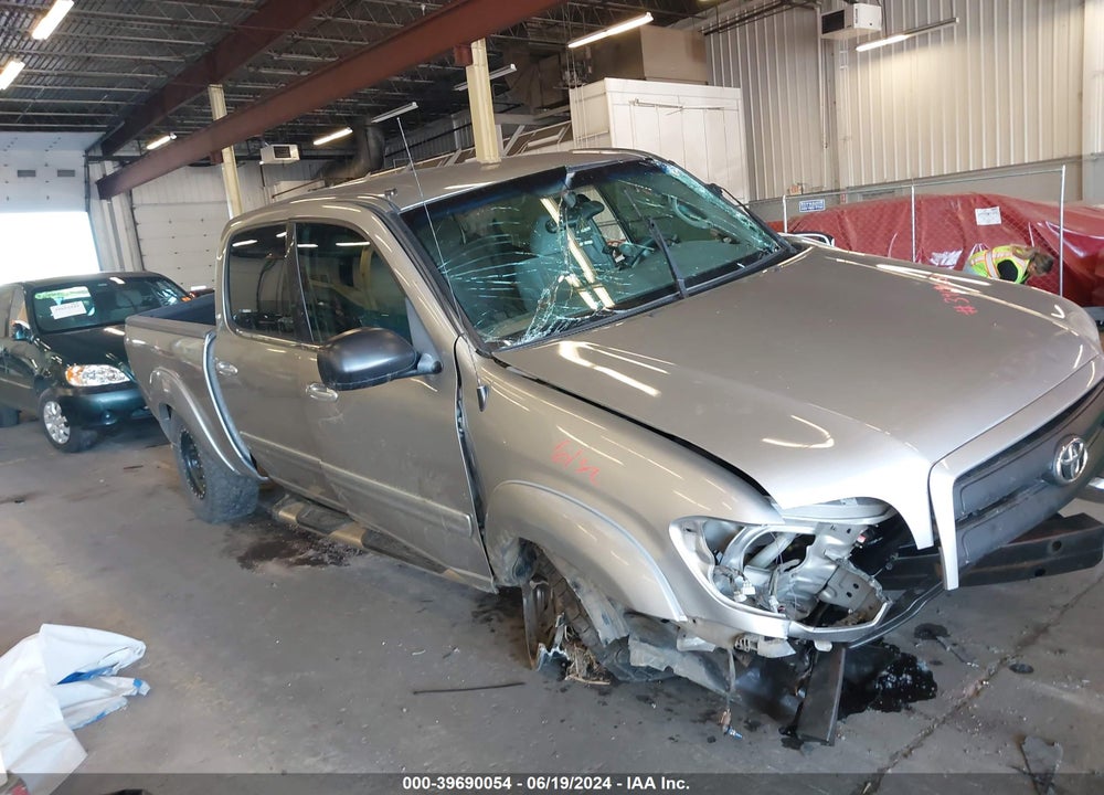 2005 TOYOTA TUNDRA SR5 V8 VIN: 5TBDT44165S477774