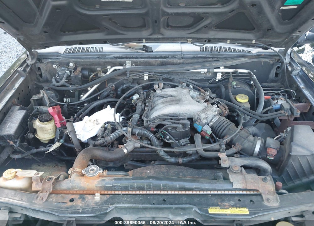 2001 NISSAN XTERRA XE VIN: 5N1ED28Y61C527536