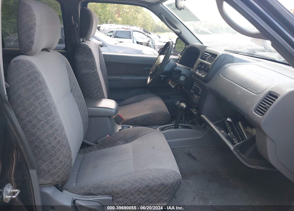2001 NISSAN XTERRA XE VIN: 5N1ED28Y61C527536