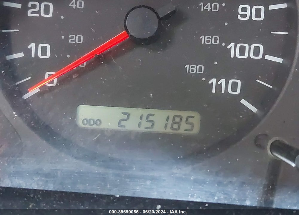 2001 NISSAN XTERRA XE VIN: 5N1ED28Y61C527536