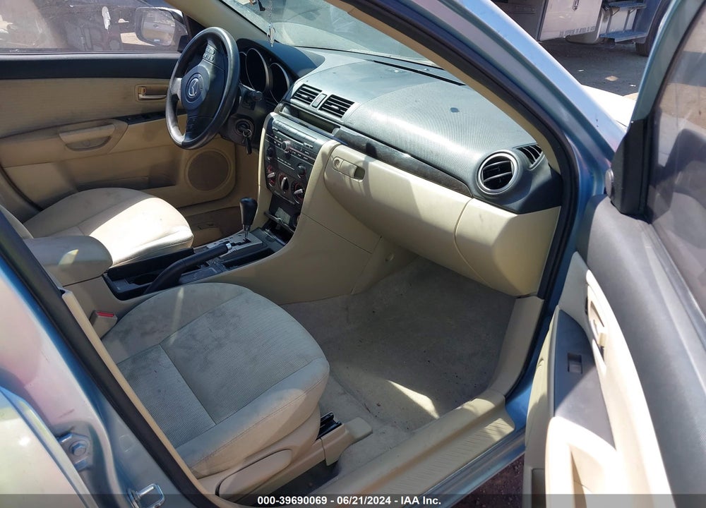2008 MAZDA 3 I VIN: JM1BK12G881833098