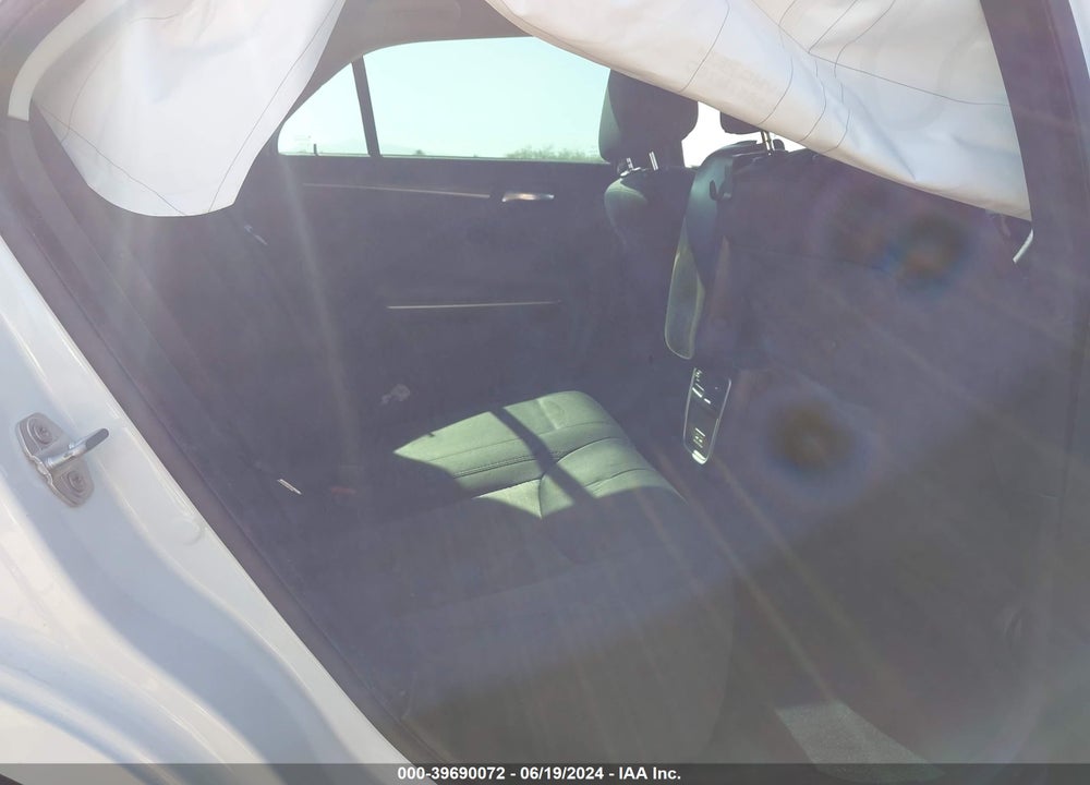 2021 CHRYSLER 300 TOURING VIN: 2C3CCAAG6MH606379